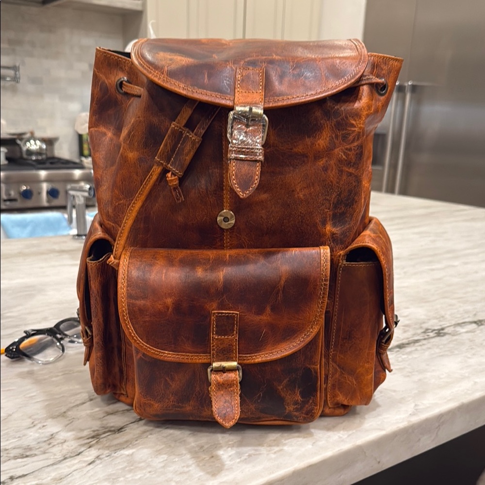 Brown Leather Vintage-Style Backpack with Distressed Finish